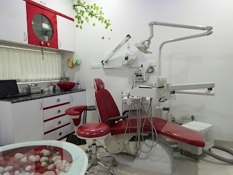 Elite Smile Dental World - Dr. Deepti Dixit
