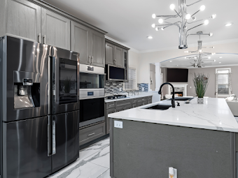 Mario R. Barrios | Chicago City Properties Group @ RE/MAX Premier