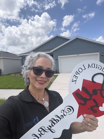 Orlando REALTOR - Brigida Lopez , La Rosa Realty (English- Español)