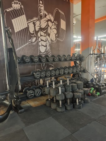 THE ROYAL FIT GYM