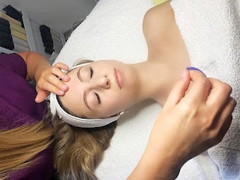 BEAUTY and BODY by YVONNE